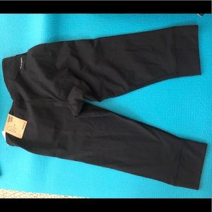 NWT Reebok Capris Leggings Black Size XS